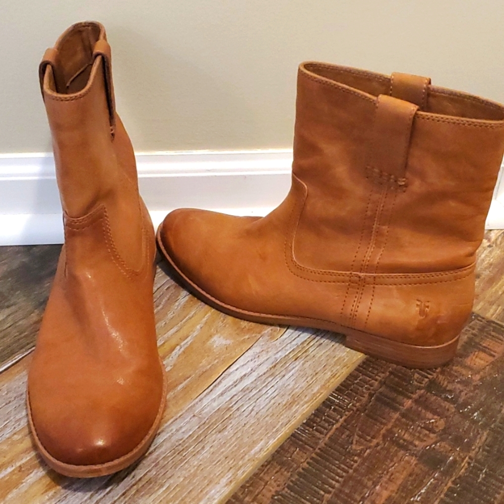 FRYE low leather boots